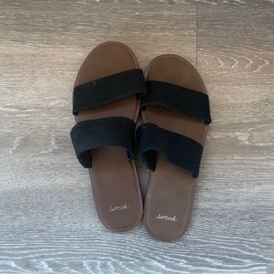 Sanuk Sandal sz 8